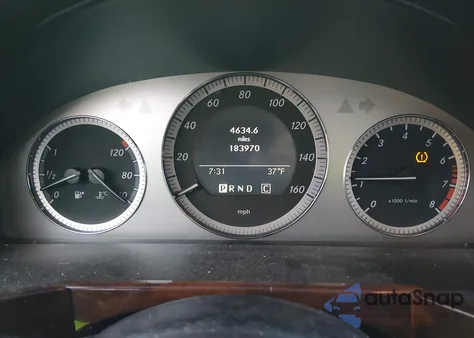 2010 Mercedes-Benz Glk 350 4Matic z USA, uszkodzony, nr VIN WDCGG8HB2AF381566